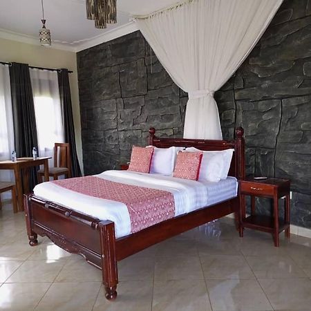 Nile Bridge Cottages Jinja Exterior photo
