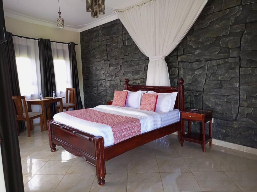 Nile Bridge Cottages Jinja Exterior photo